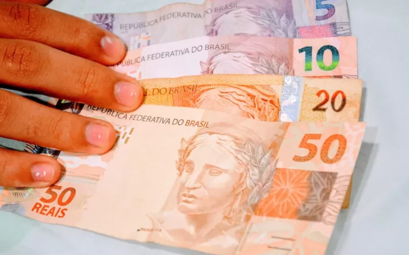 Novo salário mínimo de 2025 já está em vigor; veja o valor atualizado