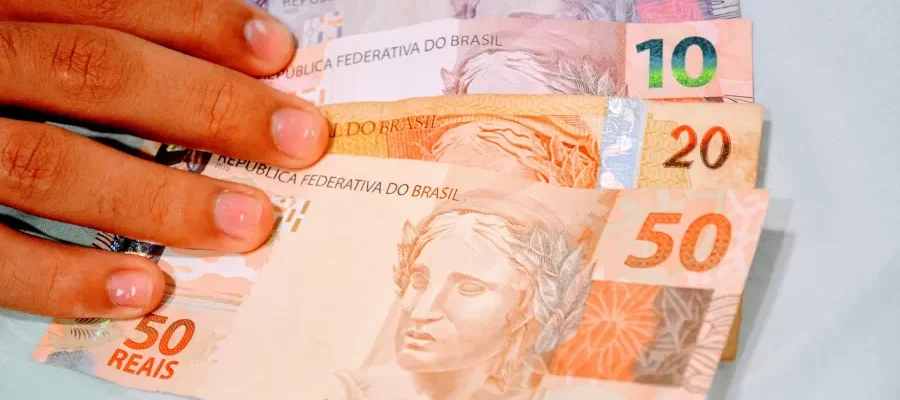 Novo salário mínimo de 2025 já está em vigor; veja o valor atualizado